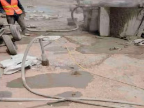 千山水泥混凝土路面板底注浆技术 路面脱空注浆整治方案